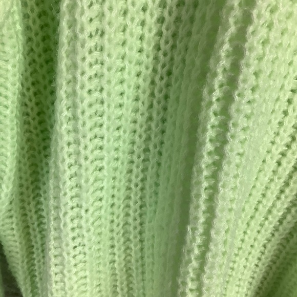 Wild Fable Pastel Green Cozy Cropped Sweater - Picture 6 of 10